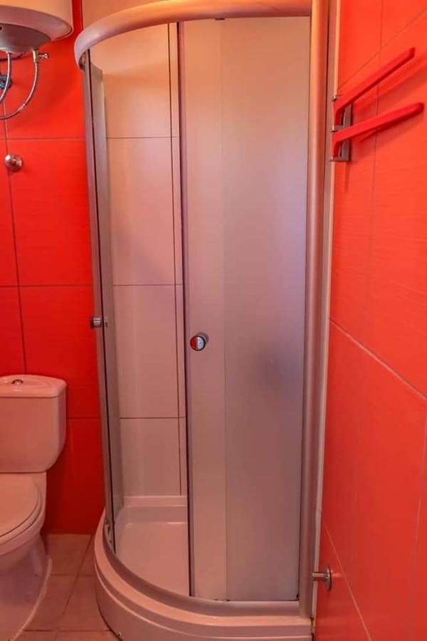 אוהריד Apartman Saraiste מראה חיצוני תמונה