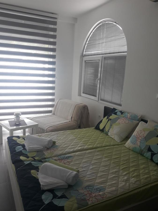 אוהריד Apartman Saraiste מראה חיצוני תמונה